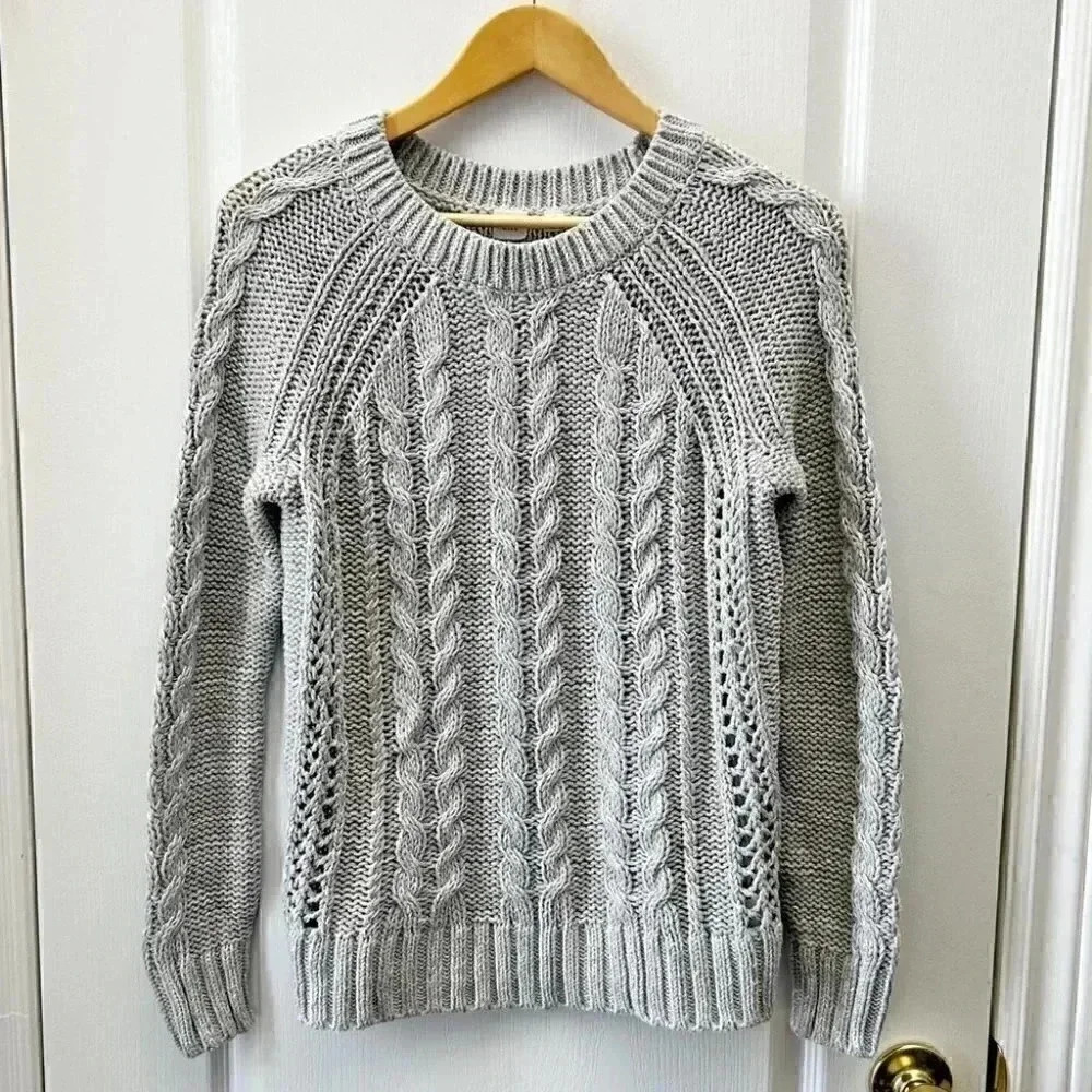 GAP Grey Cable Knit Sweater Cotton Crewneck Fisherman Pullover Size Small - Picture 7 of 16